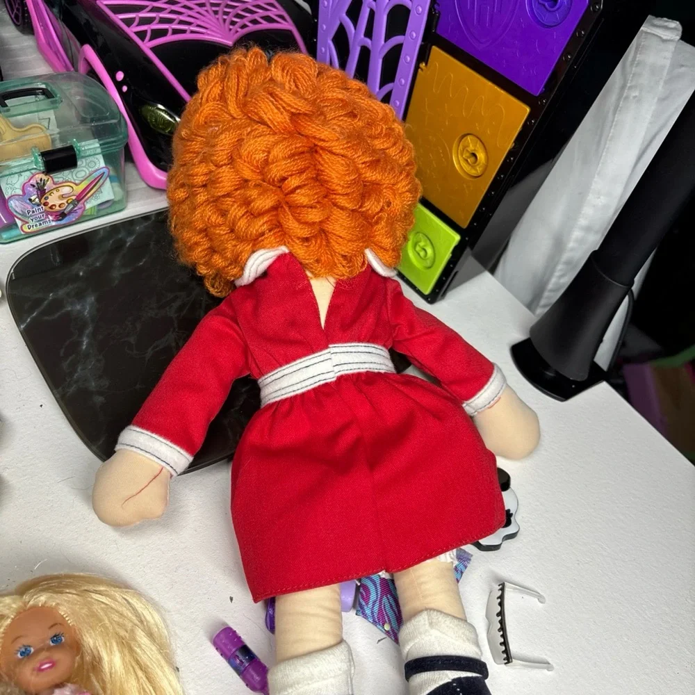 Vintage Annie Red-Haired Doll with Red Dress - Picture 3 of 6